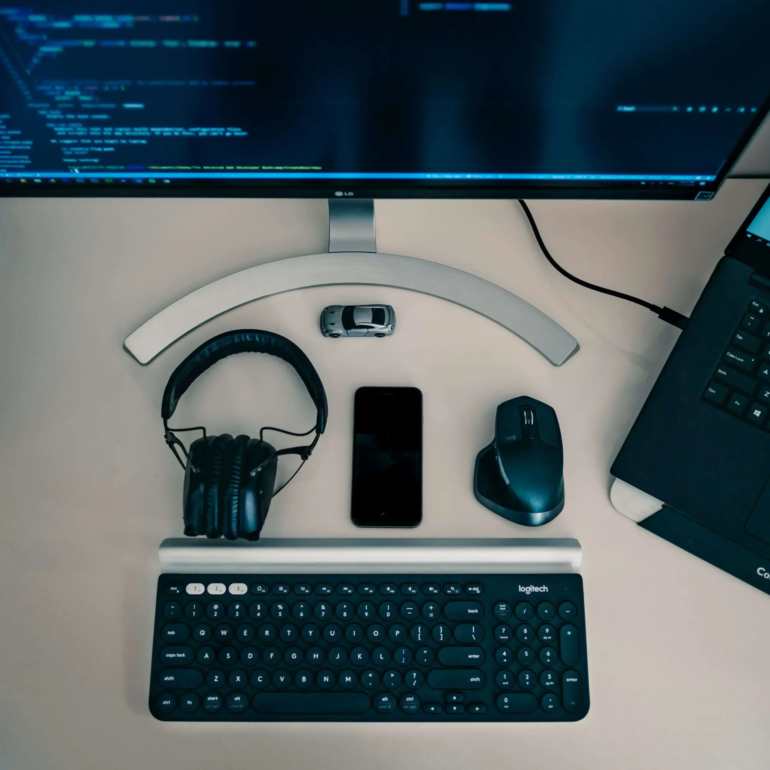 computer keybord mouse headphone electronics image